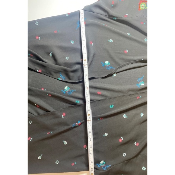 Kendal & Kylie Floral Semi Sheer Maxi Kimono - Picture 11 of 12